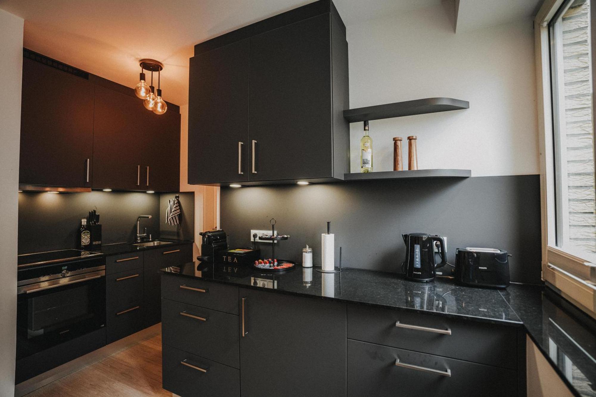 Downtown Apartment Mit Luxusbad Am Hafen Nur 5 Minuten Zu Fuss In Die Innenstadt Und Zum Bahnhof! โอลเดนบวร์ก ภายนอก รูปภาพ