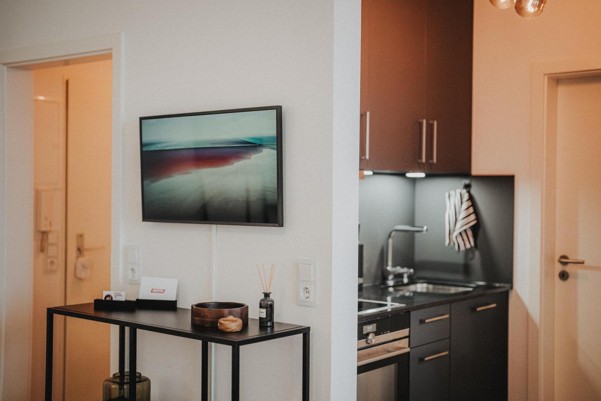 Downtown Apartment Mit Luxusbad Am Hafen Nur 5 Minuten Zu Fuss In Die Innenstadt Und Zum Bahnhof! โอลเดนบวร์ก ภายนอก รูปภาพ